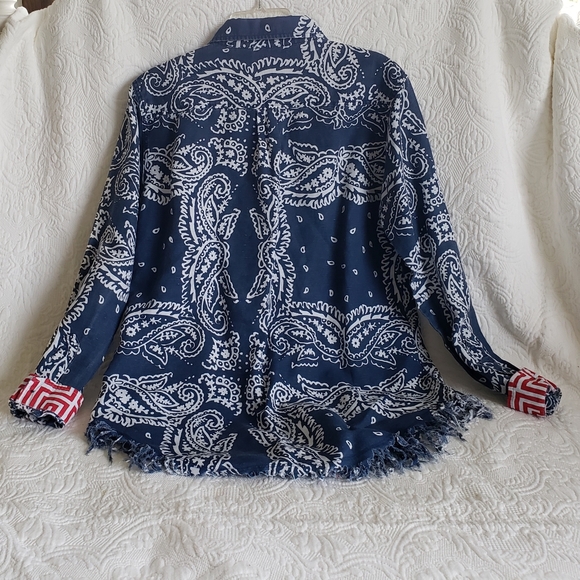 Bandana Print Button Down Shirt w/ Fringe Bottom ECU - Picture 2 of 7